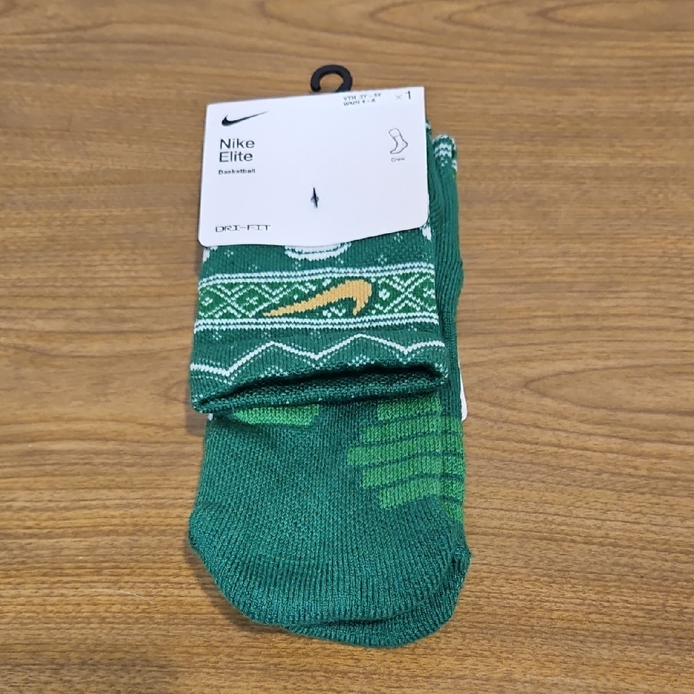 Nike Elite Green Athletic Socks Womens 4-8 Christmas
